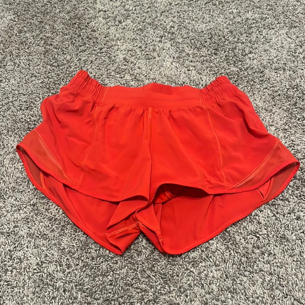 red lulu lemon hottie hot shorts